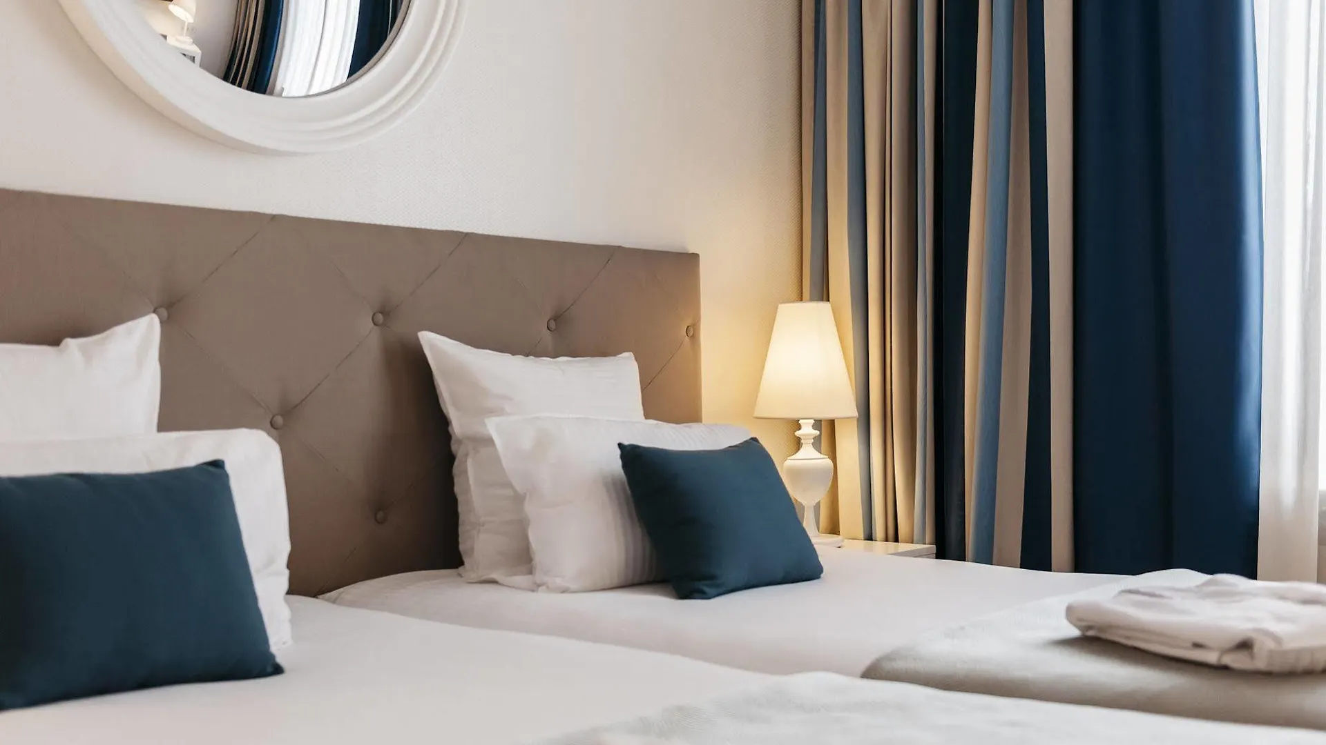 **** Hotel Catalonia Grand Place Brüssel Belgien
