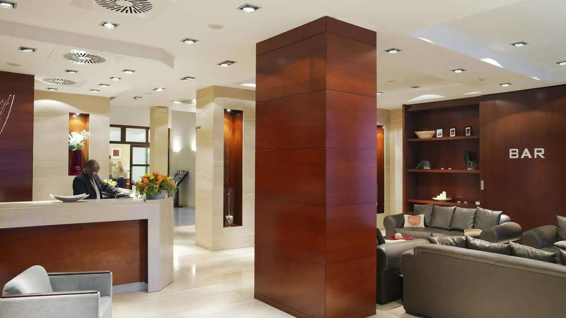 Catalonia Grand Place Bruselas Hotel