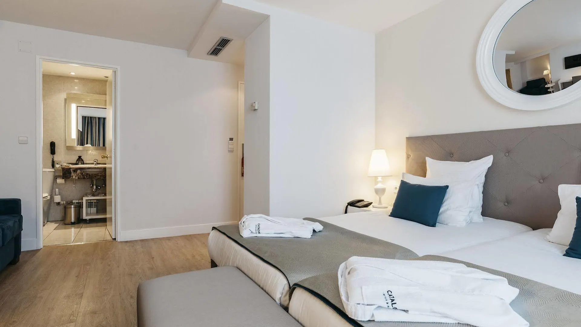 Catalonia Grand Place Bruselas Hotel