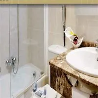 Catalonia Grand Place Bruselas Hotel